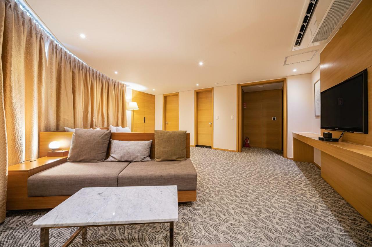 Benikea Hotel Bizinn Вонджу Экстерьер фото